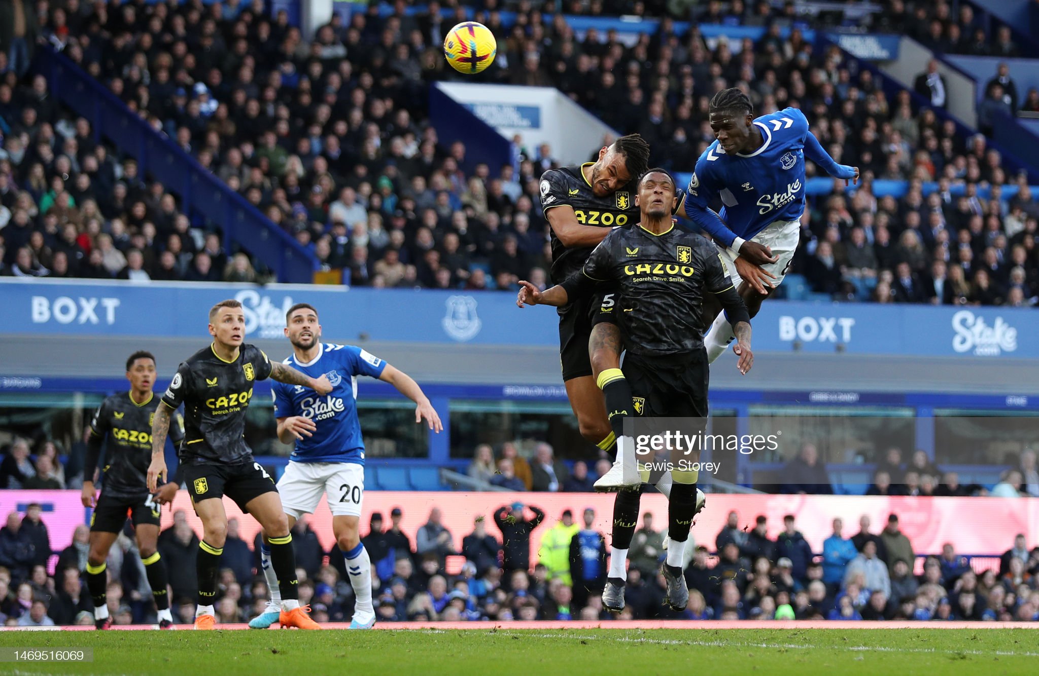 Everton FC v Aston Villa - Premier League