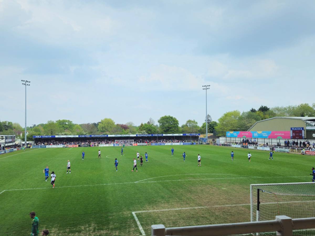 🔴🔵🛩Woking – Eastleigh