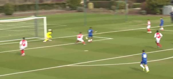 Une image contenant compétition sportive, sport, plein air, herbe

Le contenu généré par l’IA peut être incorrect.