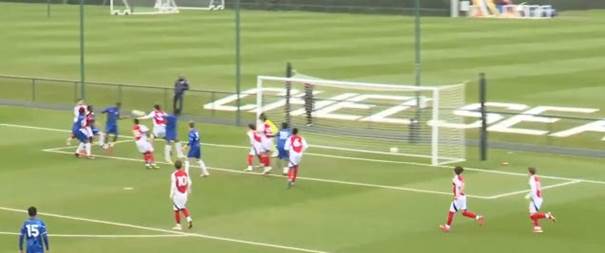 Une image contenant herbe, plein air, sport, compétition sportive

Le contenu généré par l’IA peut être incorrect.